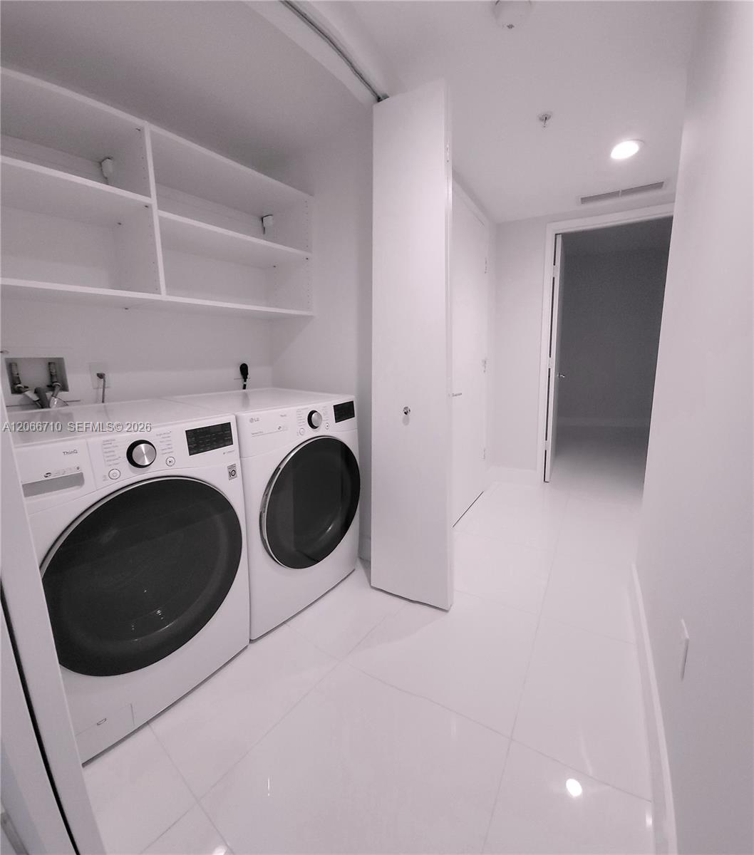 250 Sunny Isles Boulevard