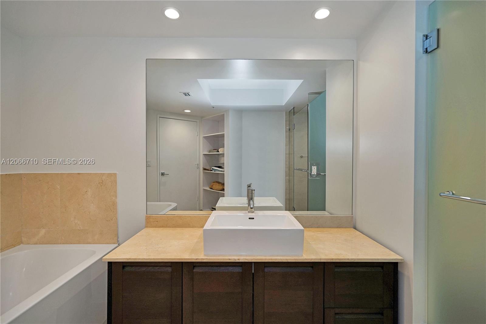 250 Sunny Isles Boulevard