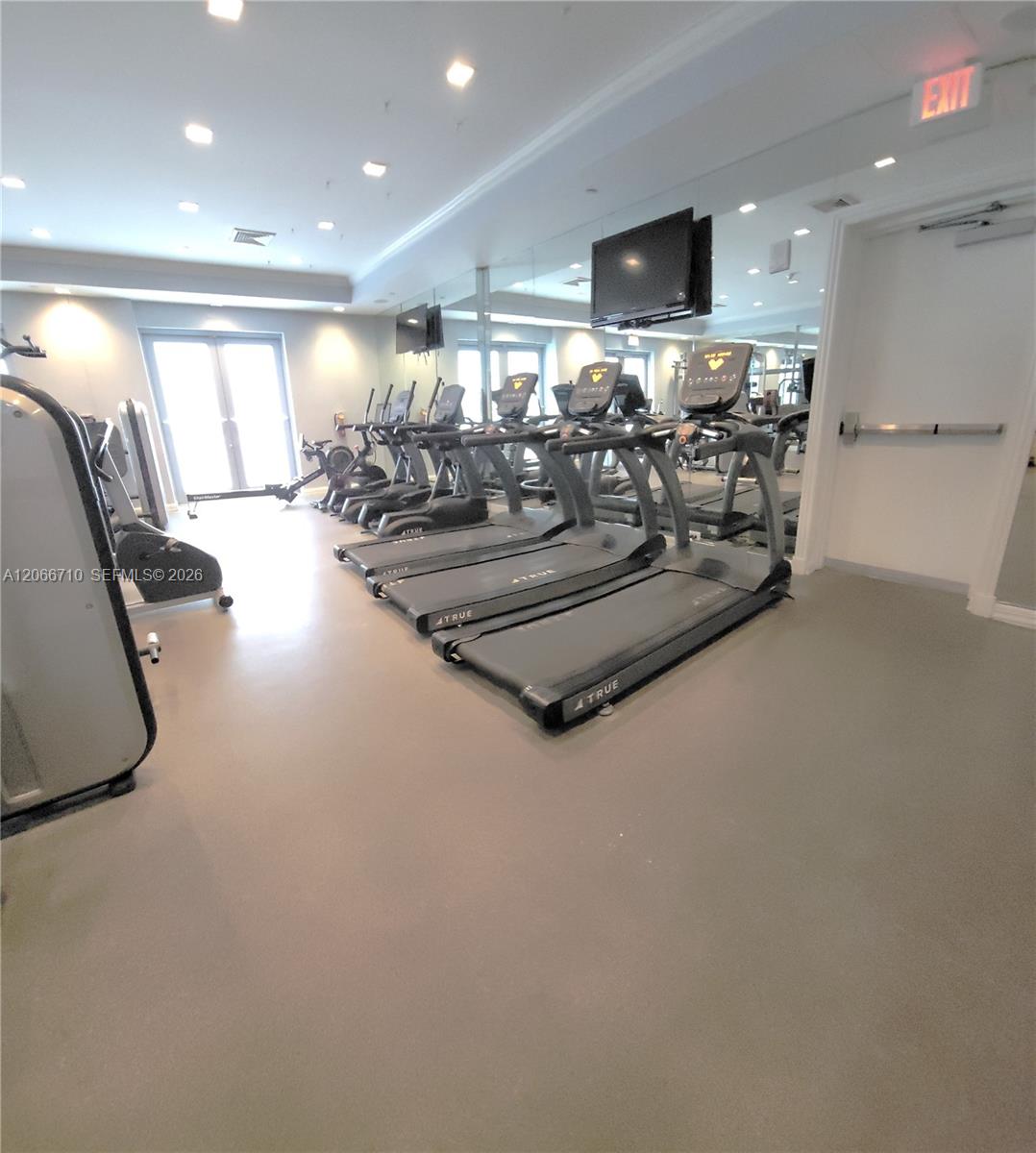 250 Sunny Isles Boulevard