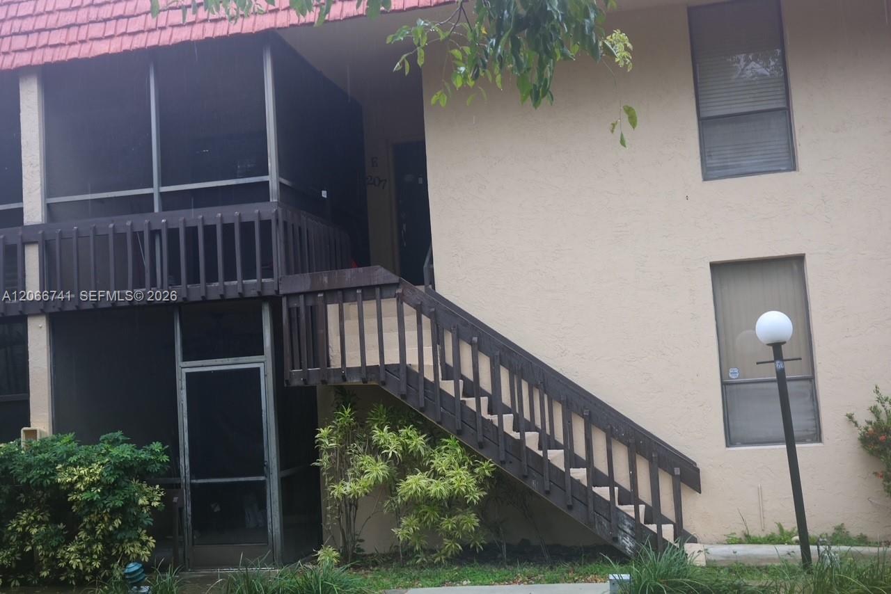 780 NE 199th Street