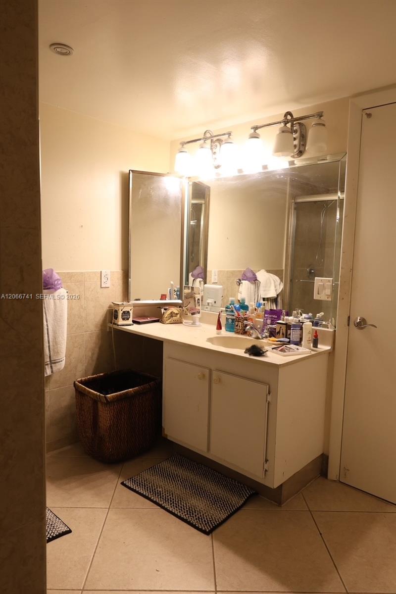 780 NE 199th Street