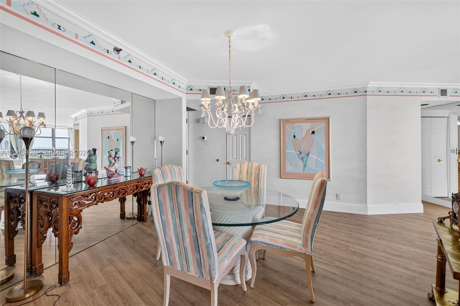 1000 Island Boulevard