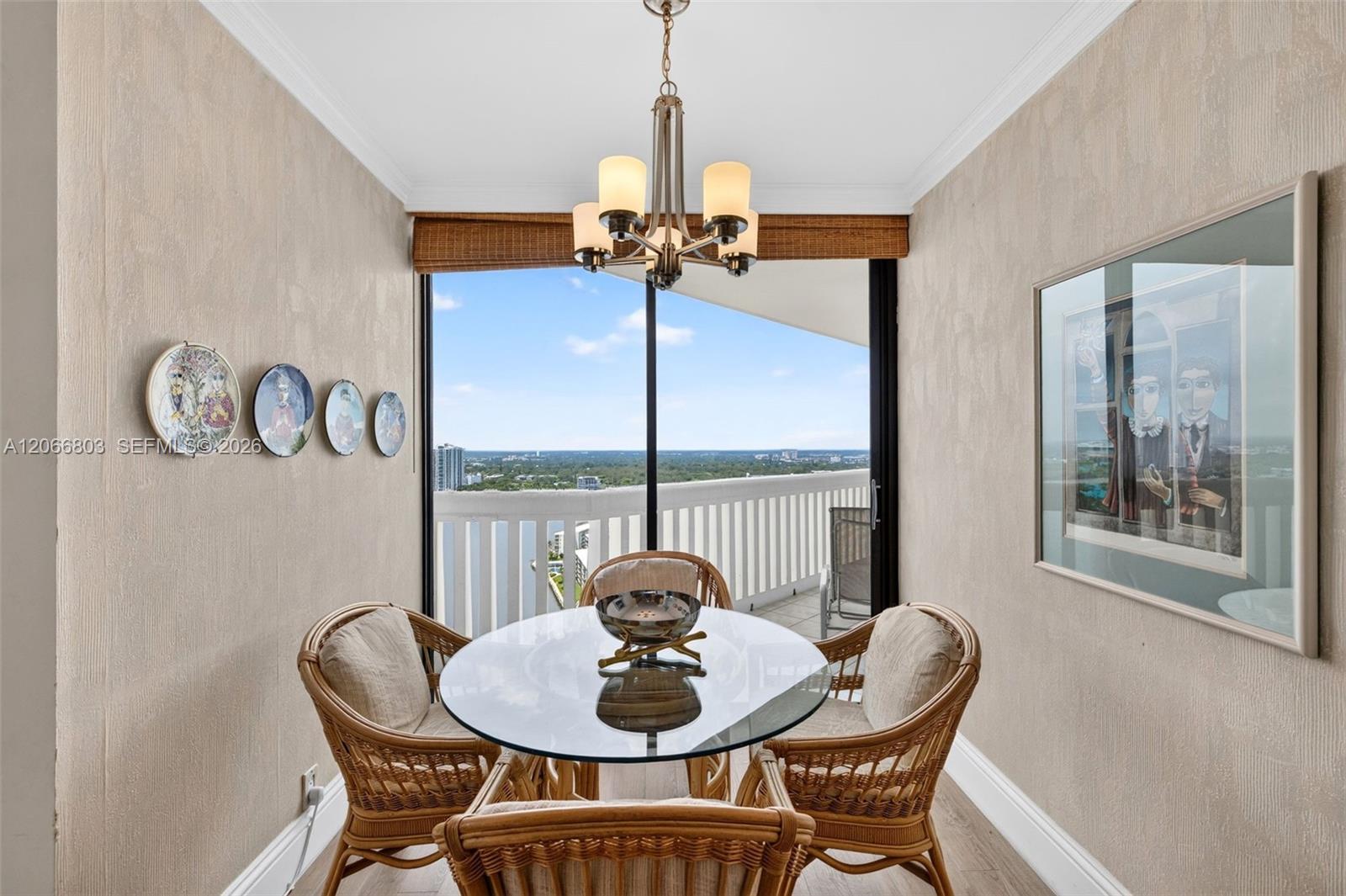 1000 Island Boulevard