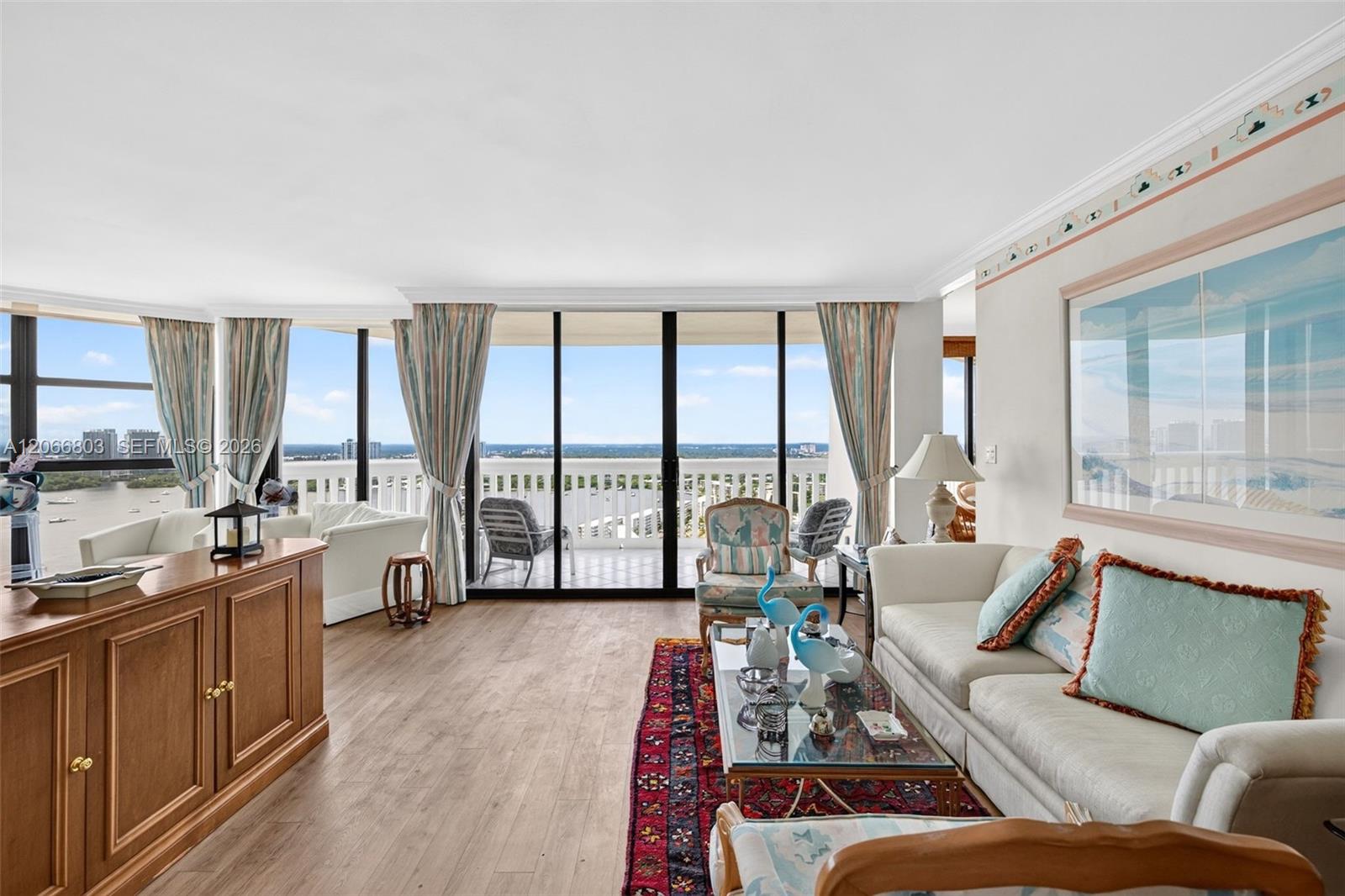 1000 Island Boulevard