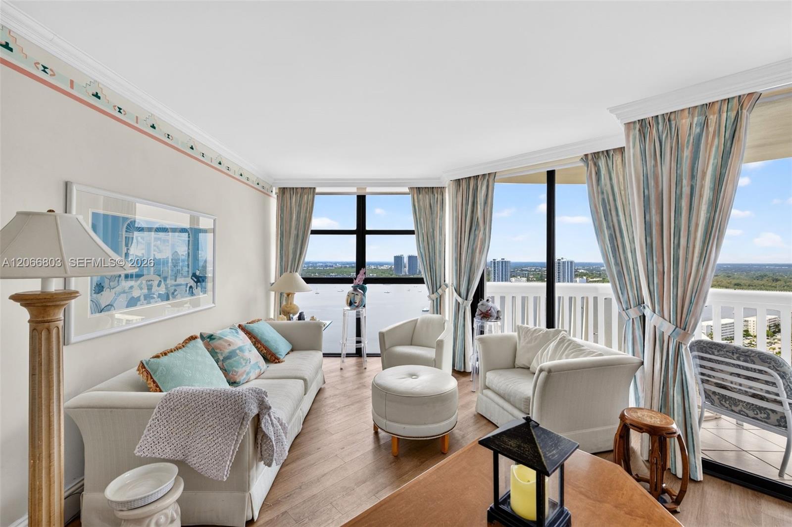 1000 Island Boulevard