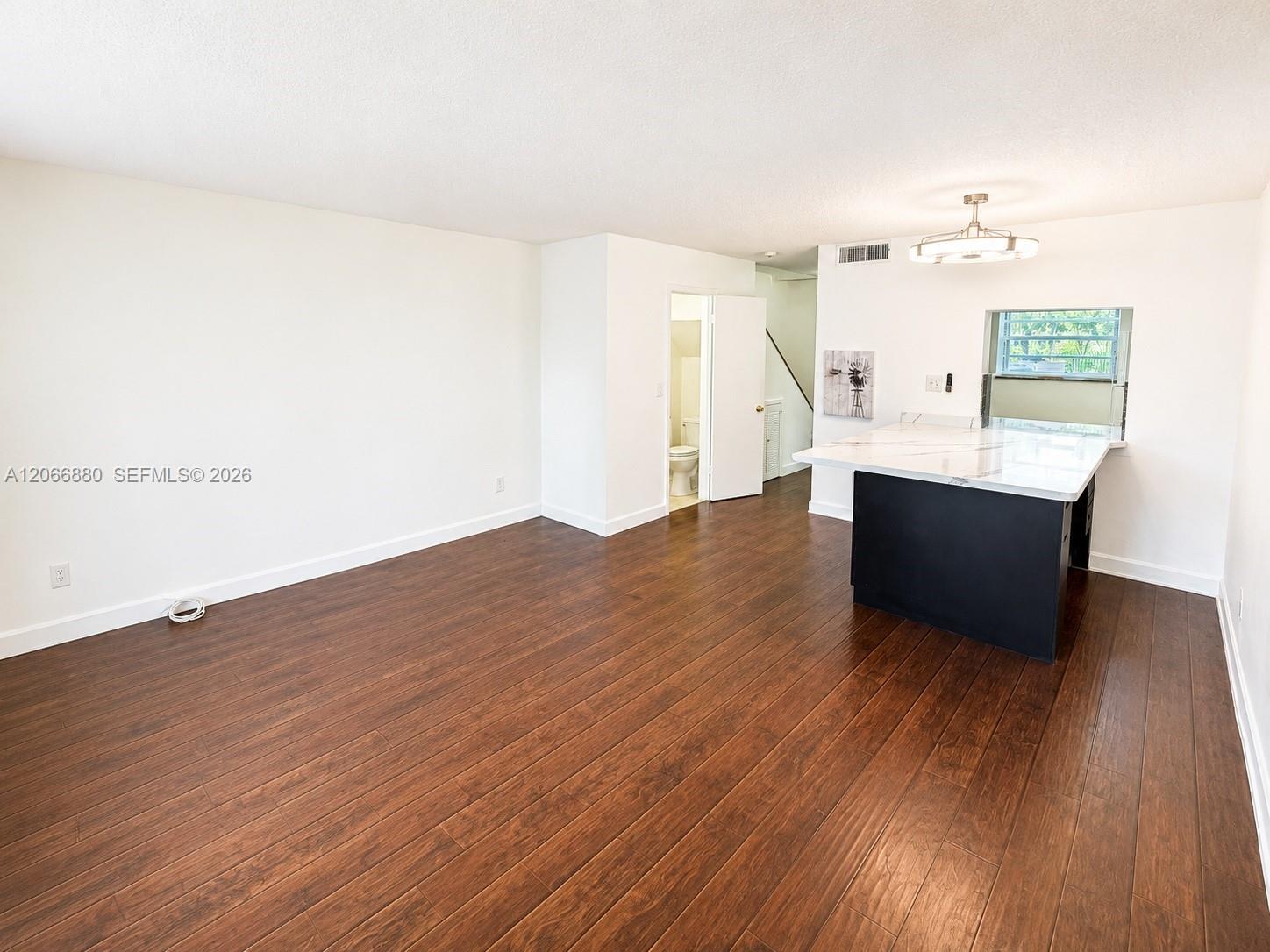 1720 W 75th Street
