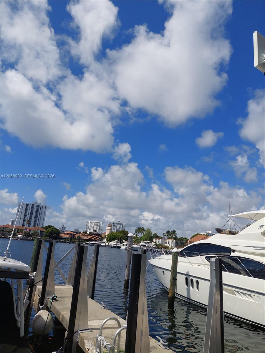 3610 Yacht Club Drive