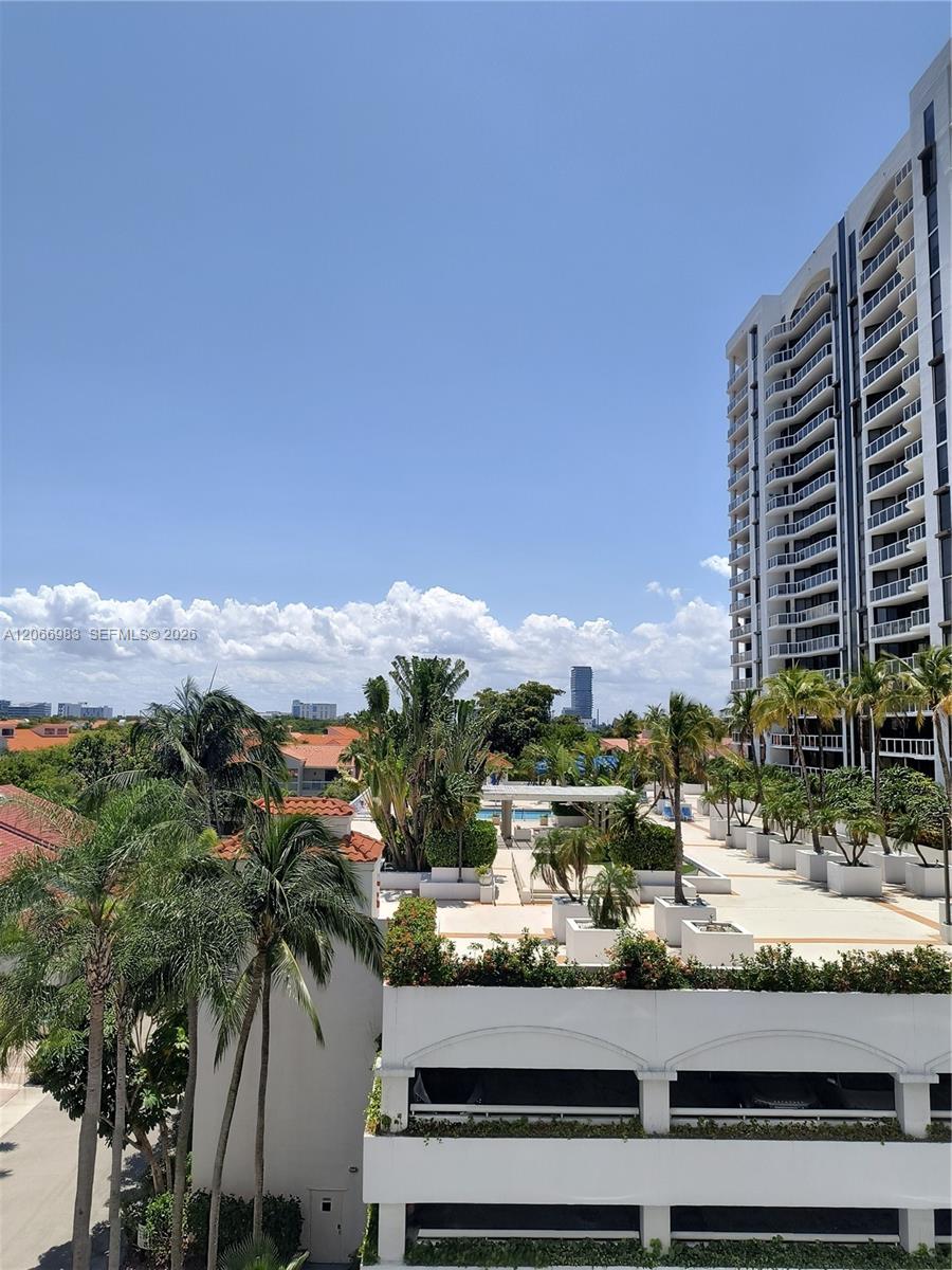 3610 Yacht Club Drive