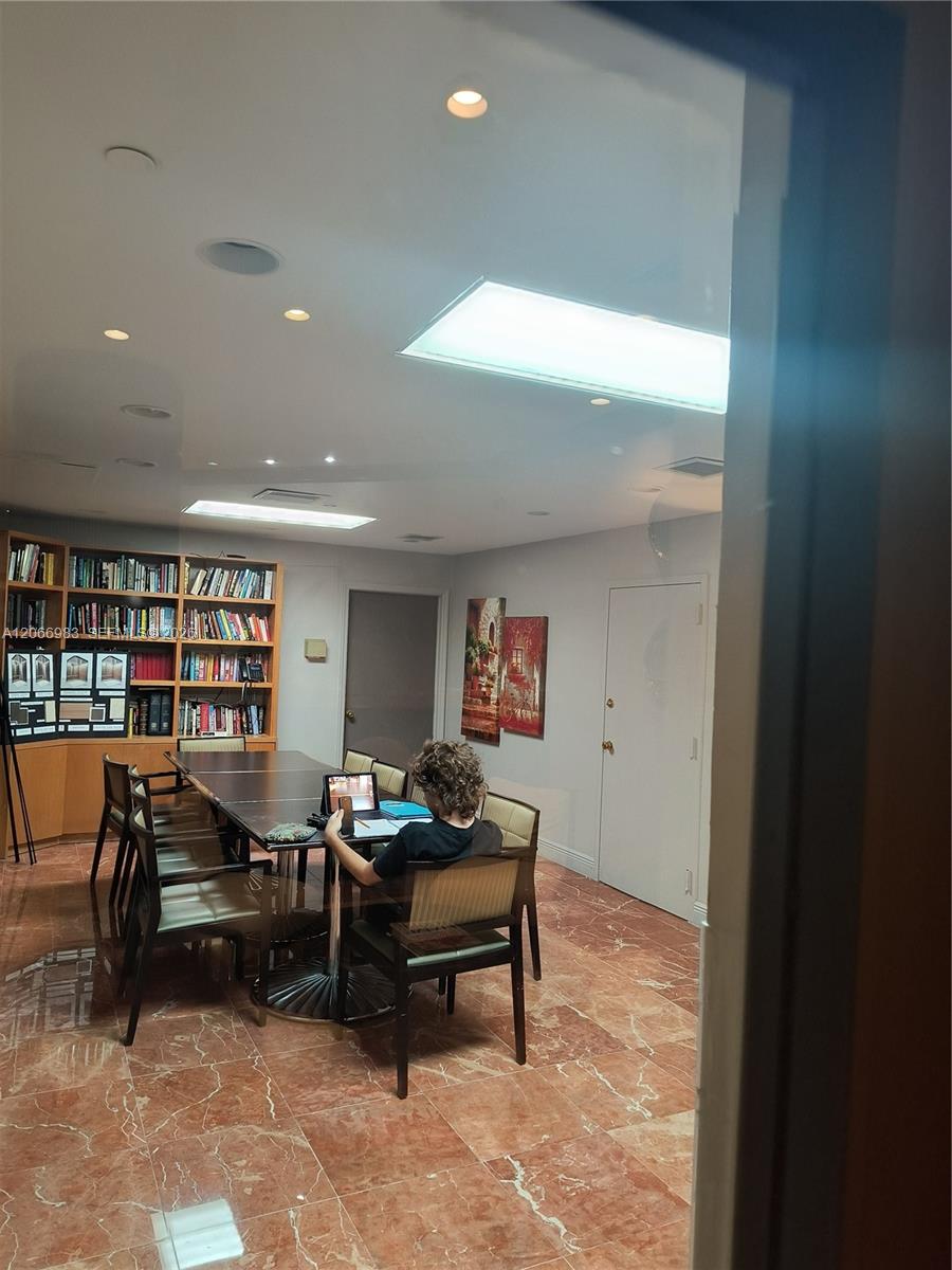 3610 Yacht Club Drive