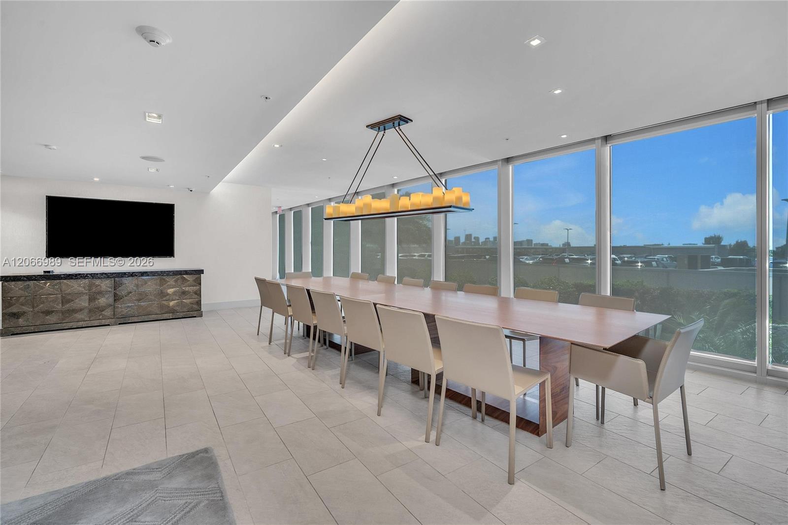 1180 N Federal Highway