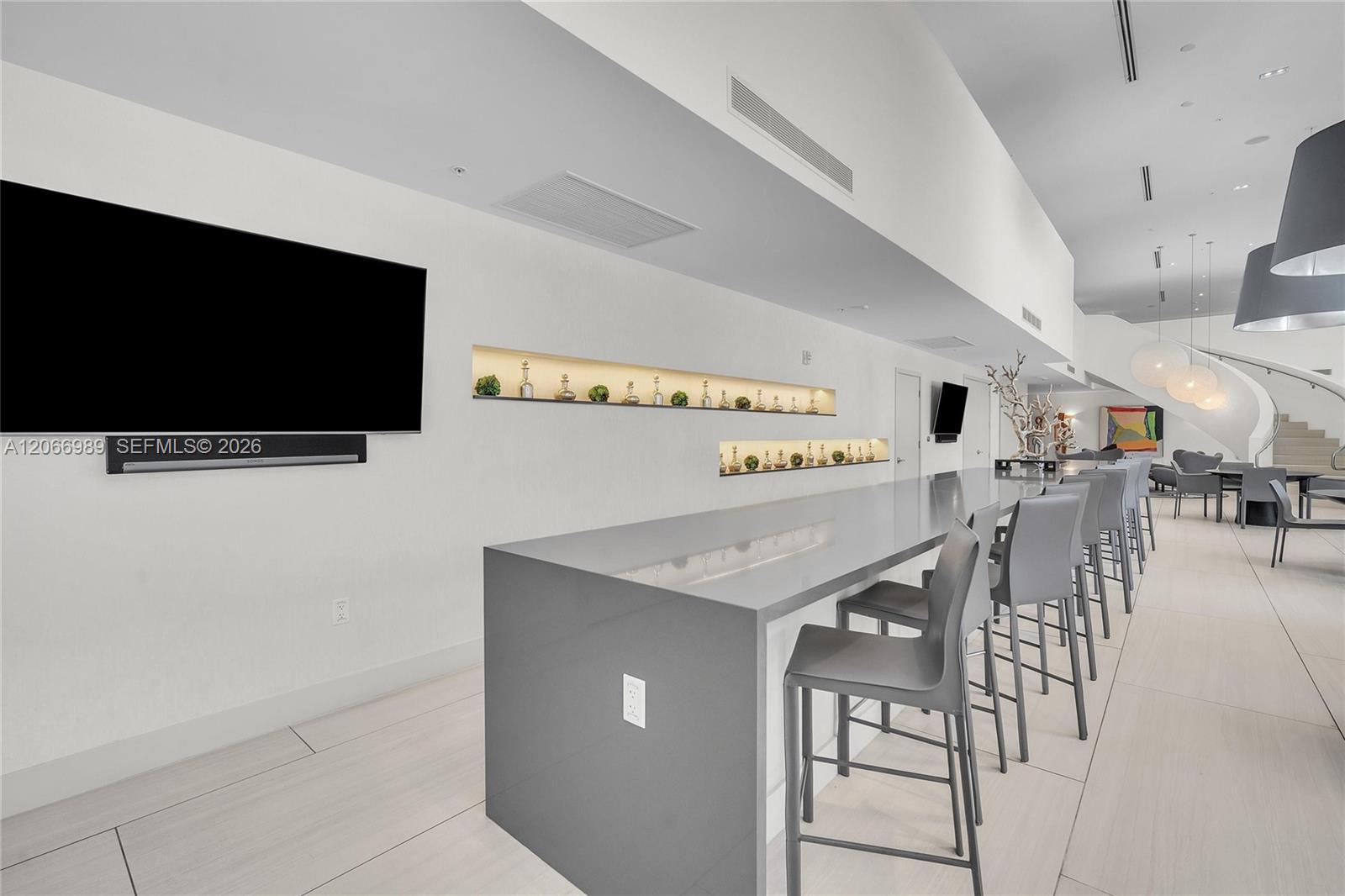 1180 N Federal Highway