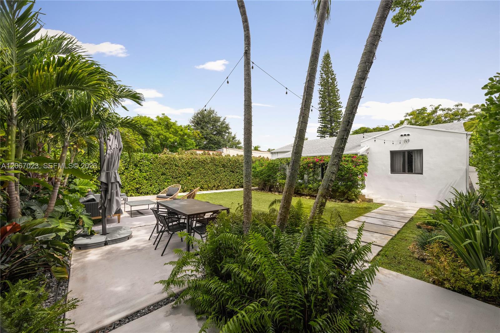 1868 SW 13th Street