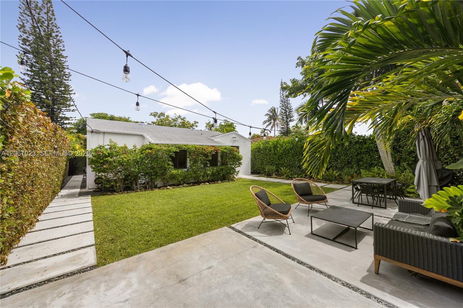 1868 SW 13th Street