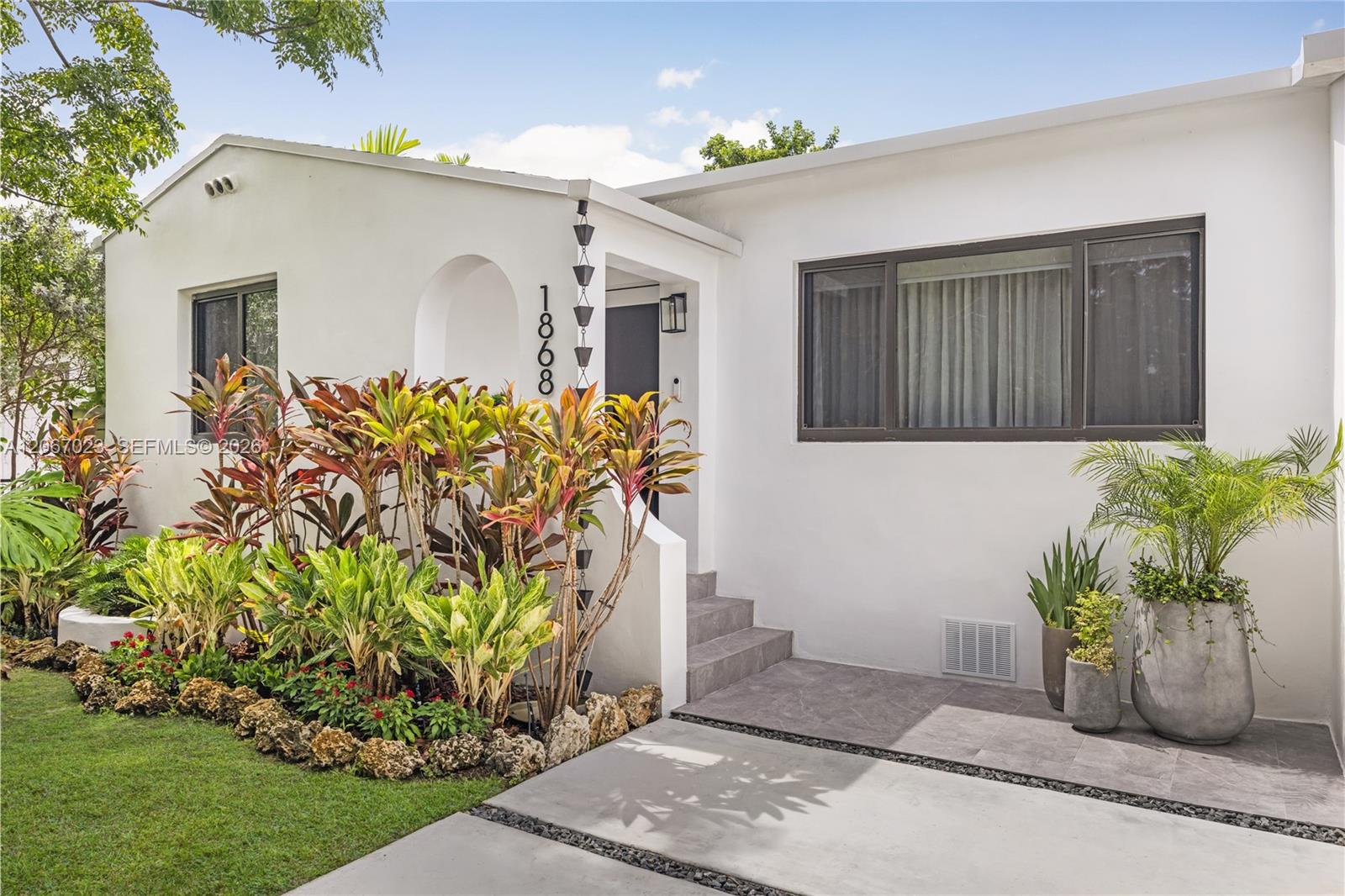 1868 SW 13th Street