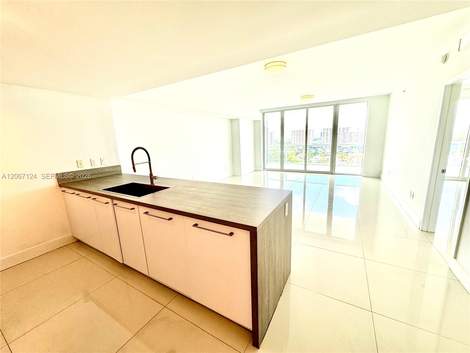 400 Sunny Isles Boulevard