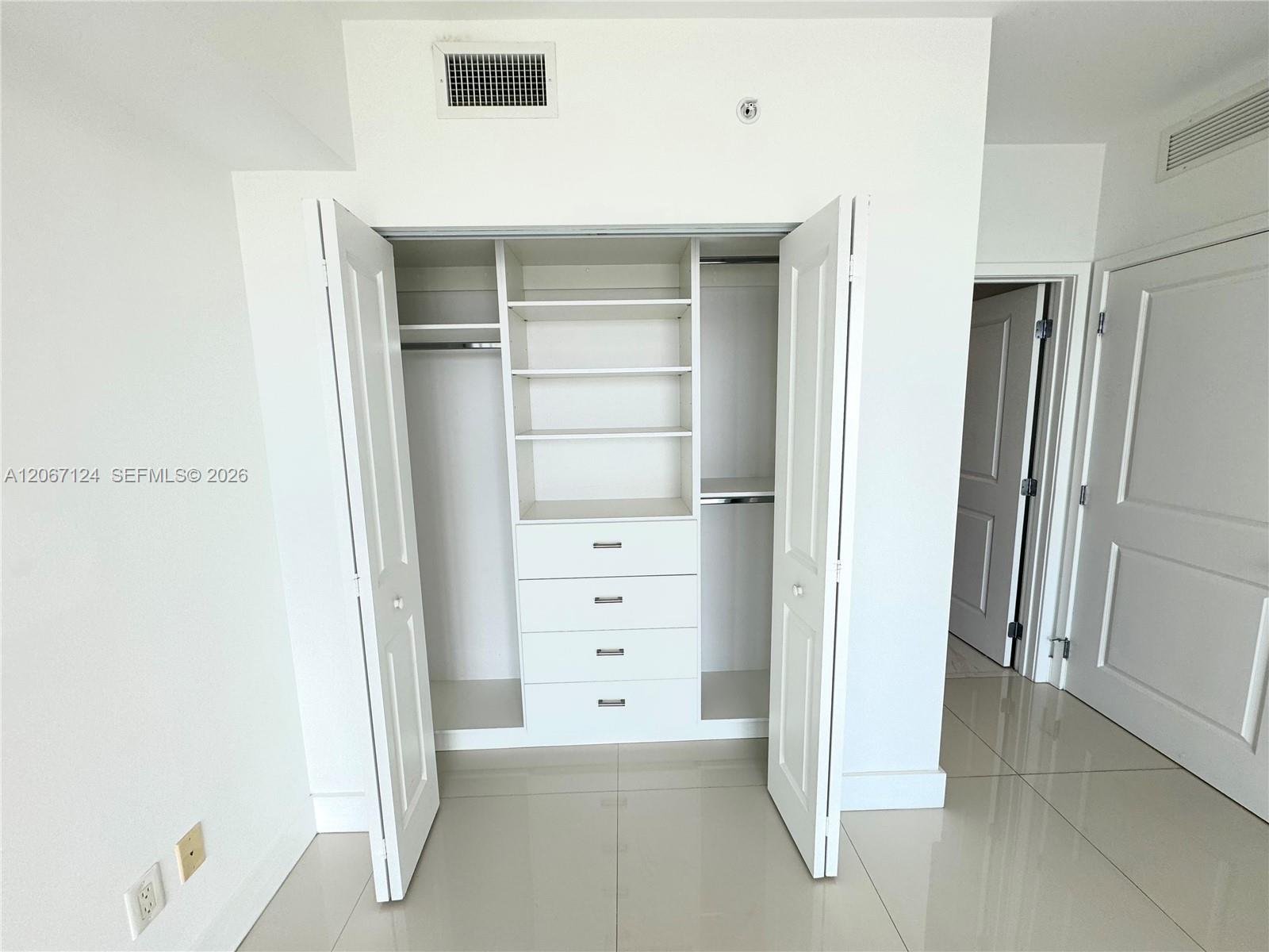 400 Sunny Isles Boulevard