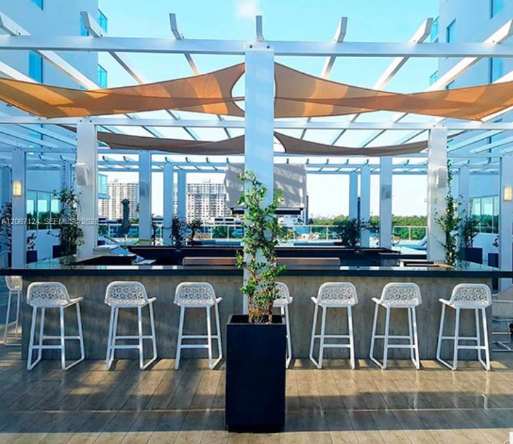 400 Sunny Isles Boulevard