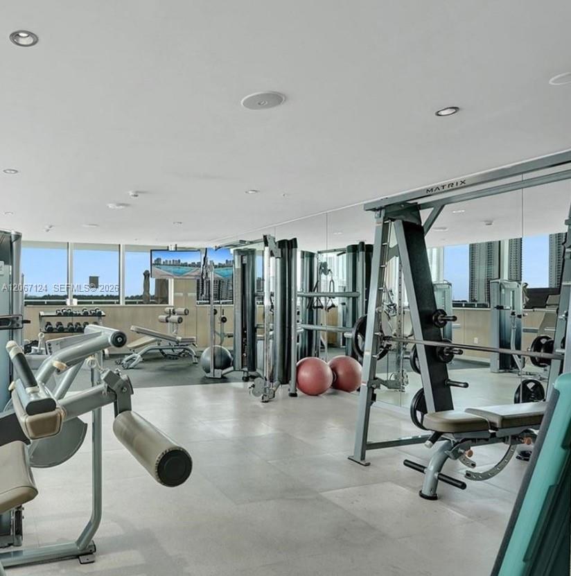 400 Sunny Isles Boulevard