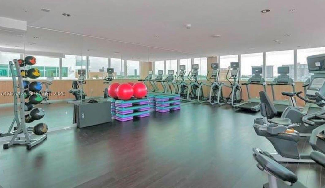 400 Sunny Isles Boulevard
