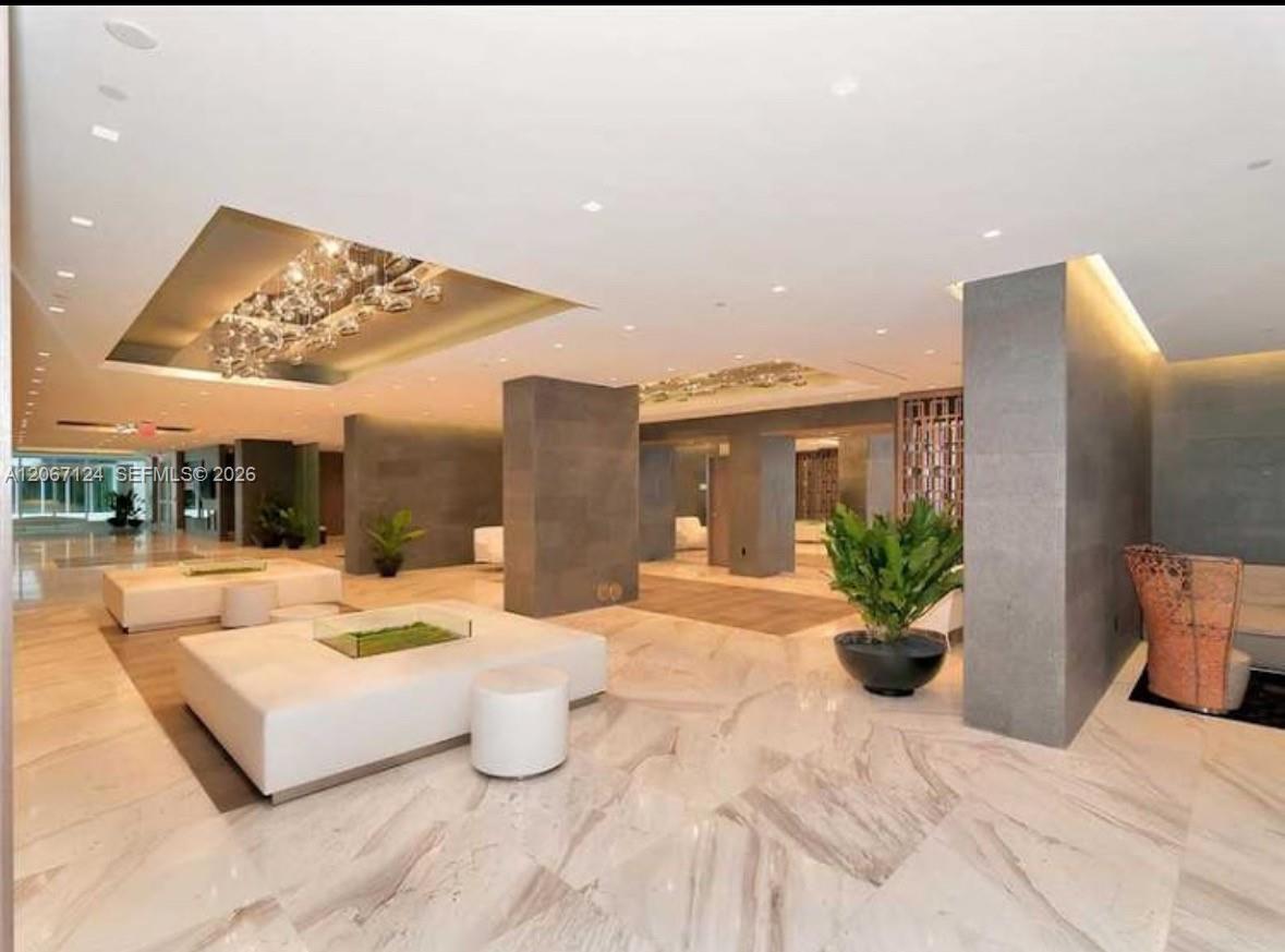 400 Sunny Isles Boulevard
