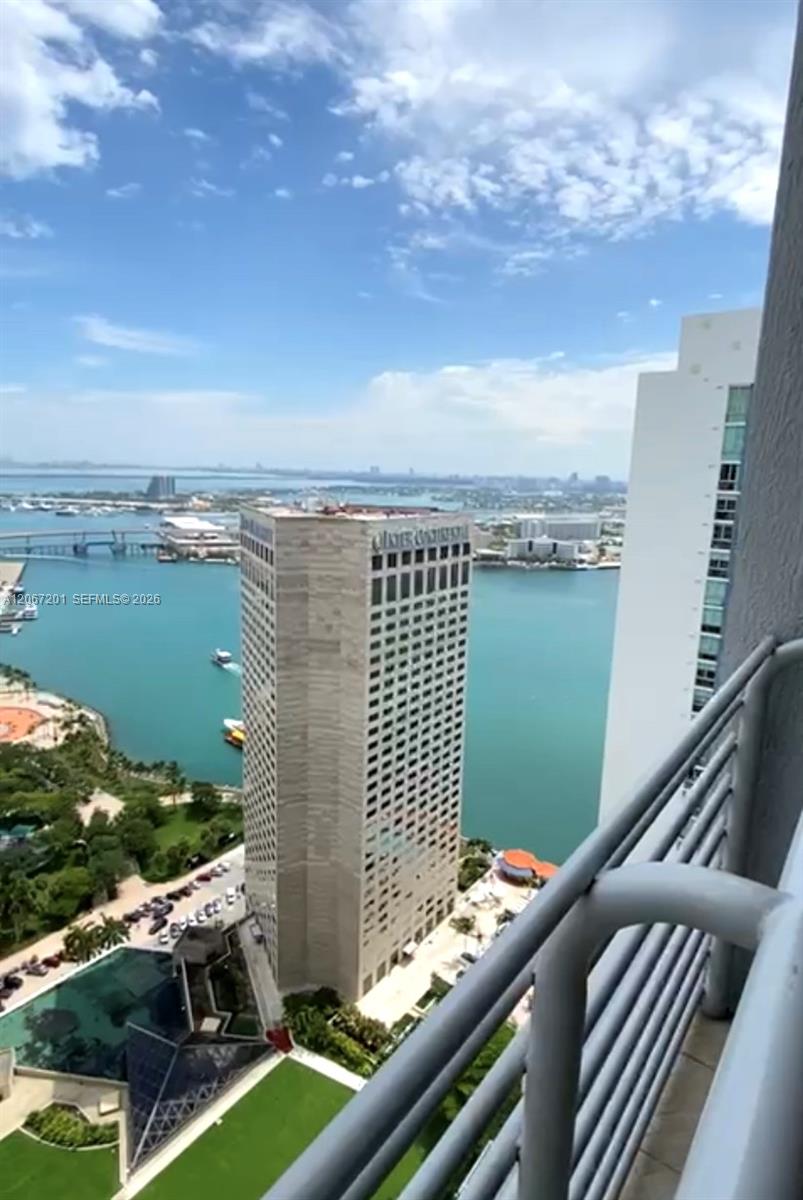 325 S Biscayne Boulevard