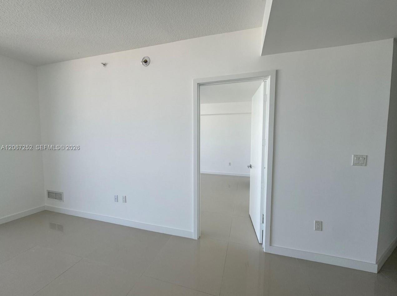 488 NE 18th Street