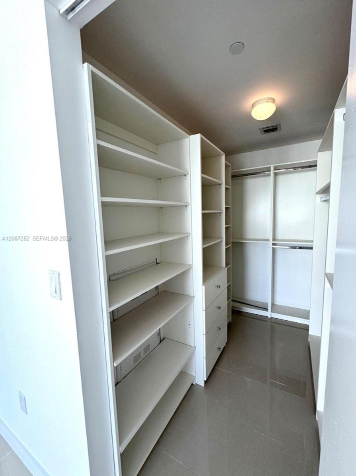 488 NE 18th Street