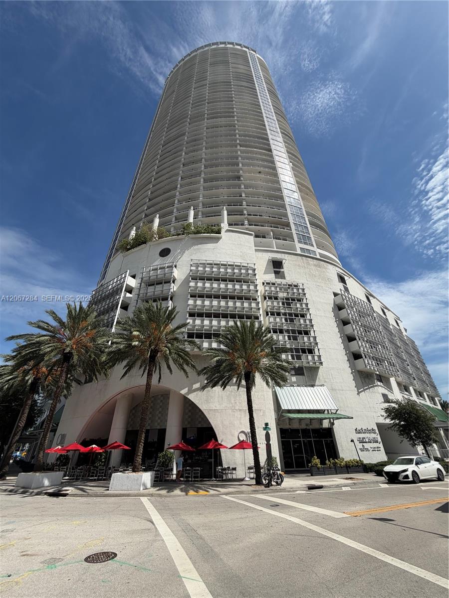 1750 N Bayshore Drive