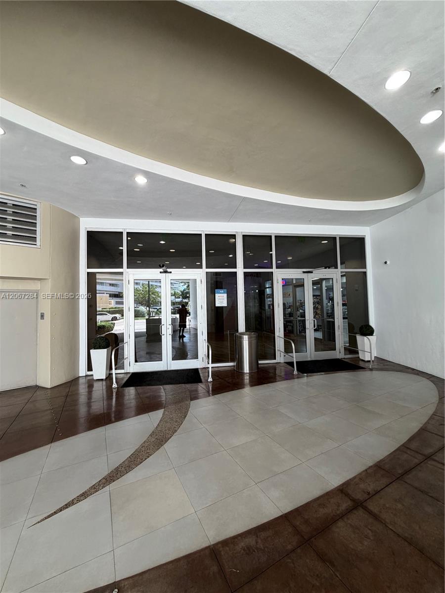 1750 N Bayshore Drive