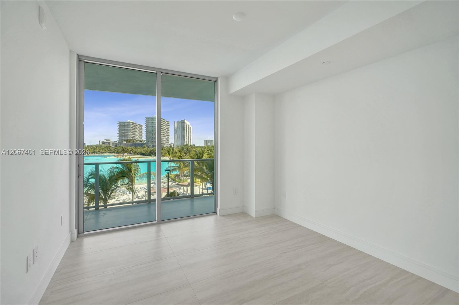 2411 Laguna Circle