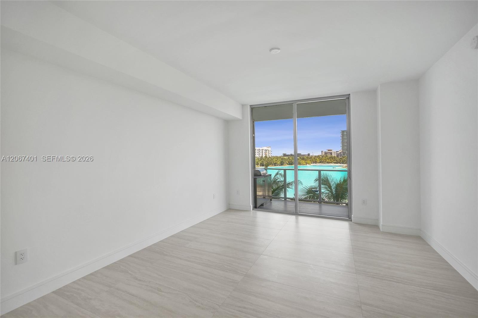 2411 Laguna Circle