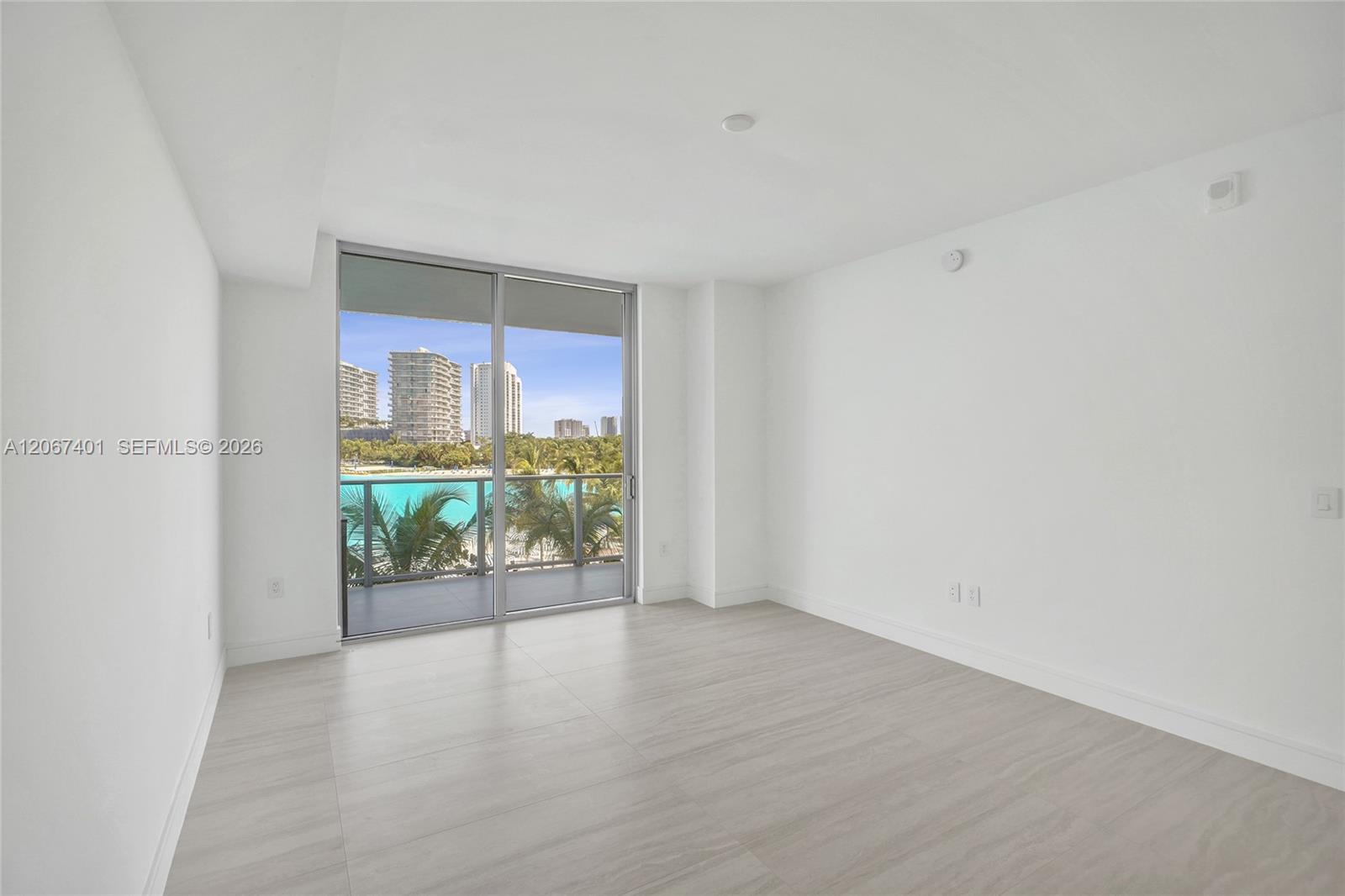 2411 Laguna Circle