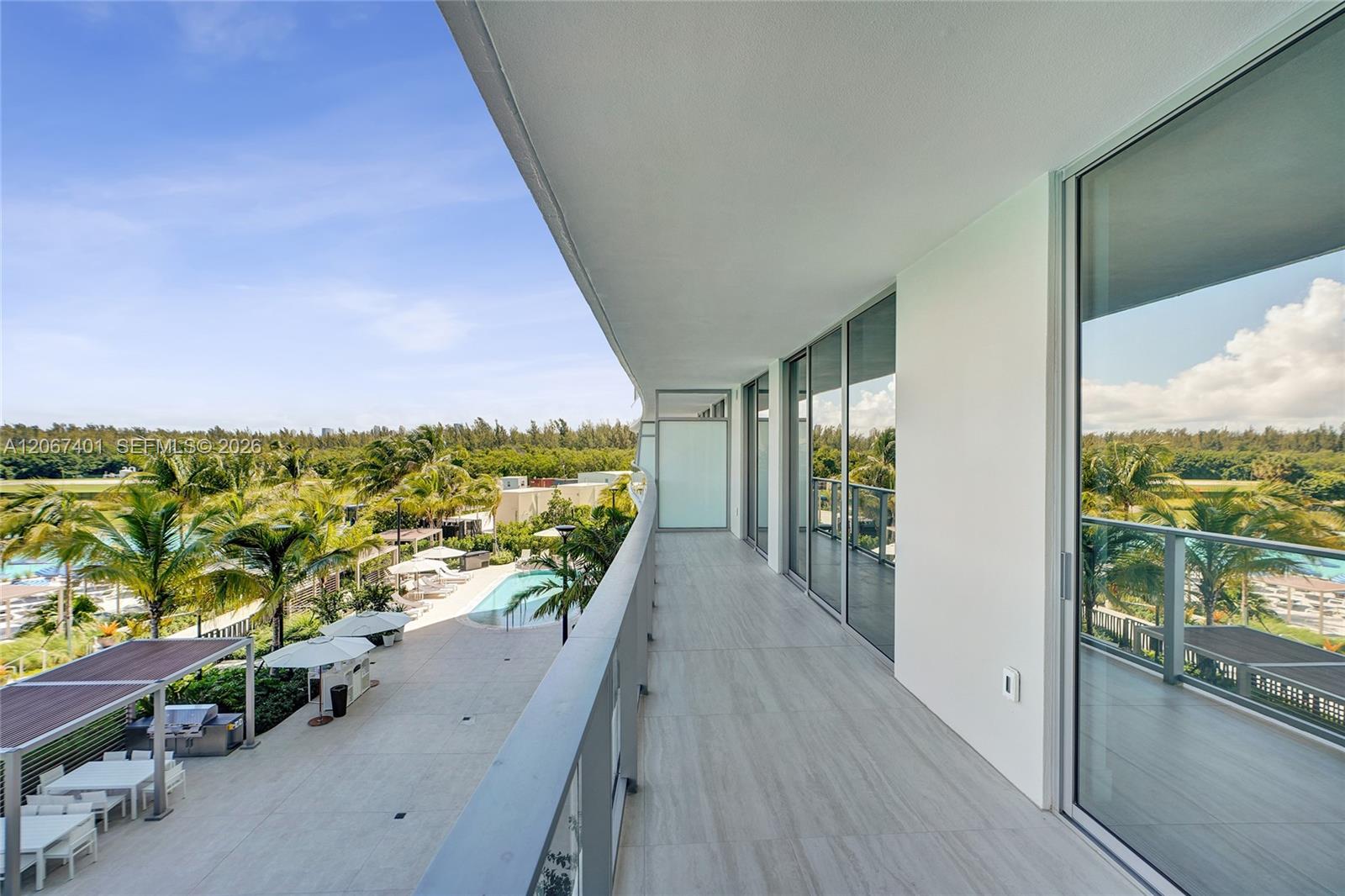 2411 Laguna Circle