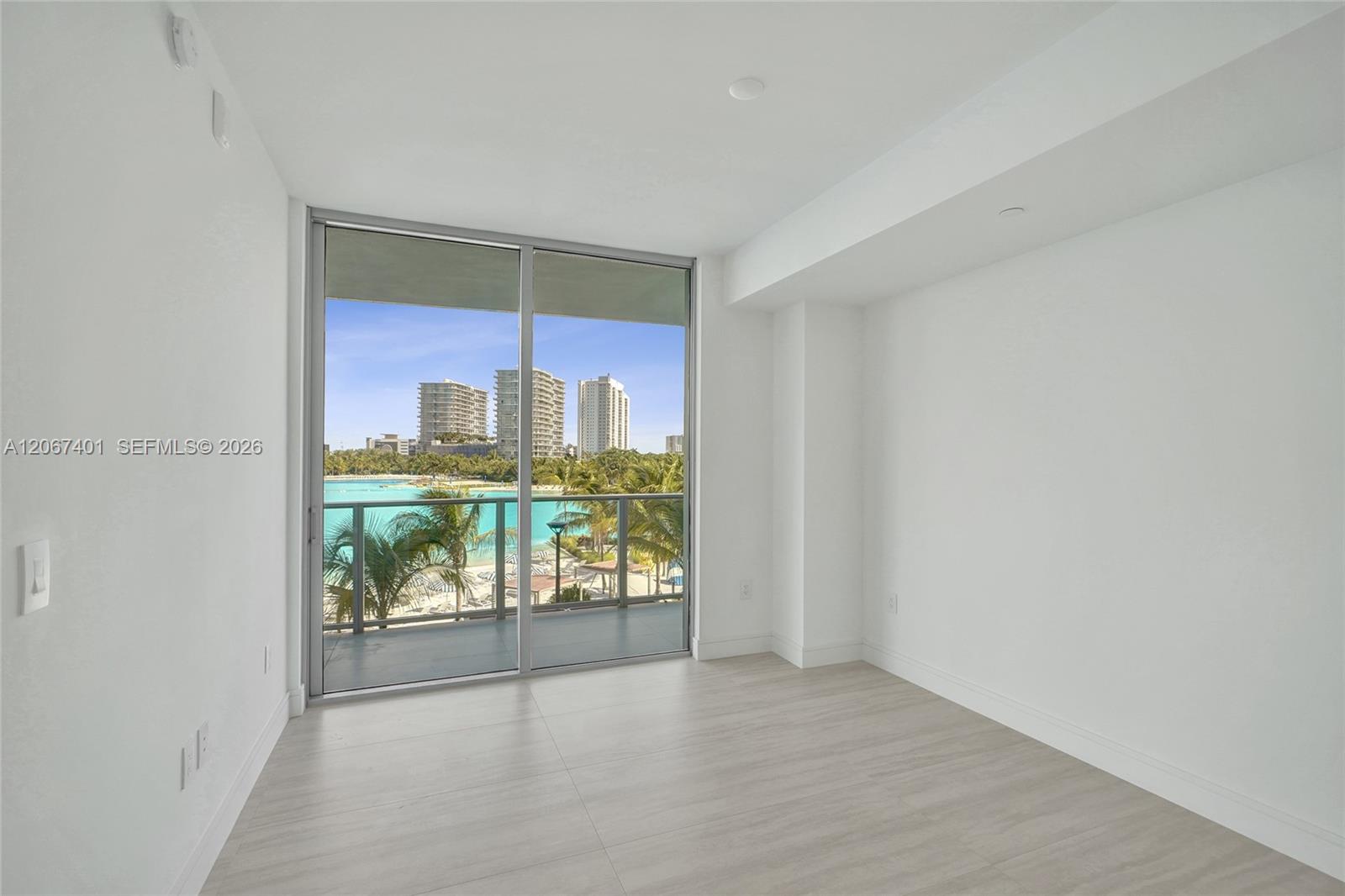 2411 Laguna Circle