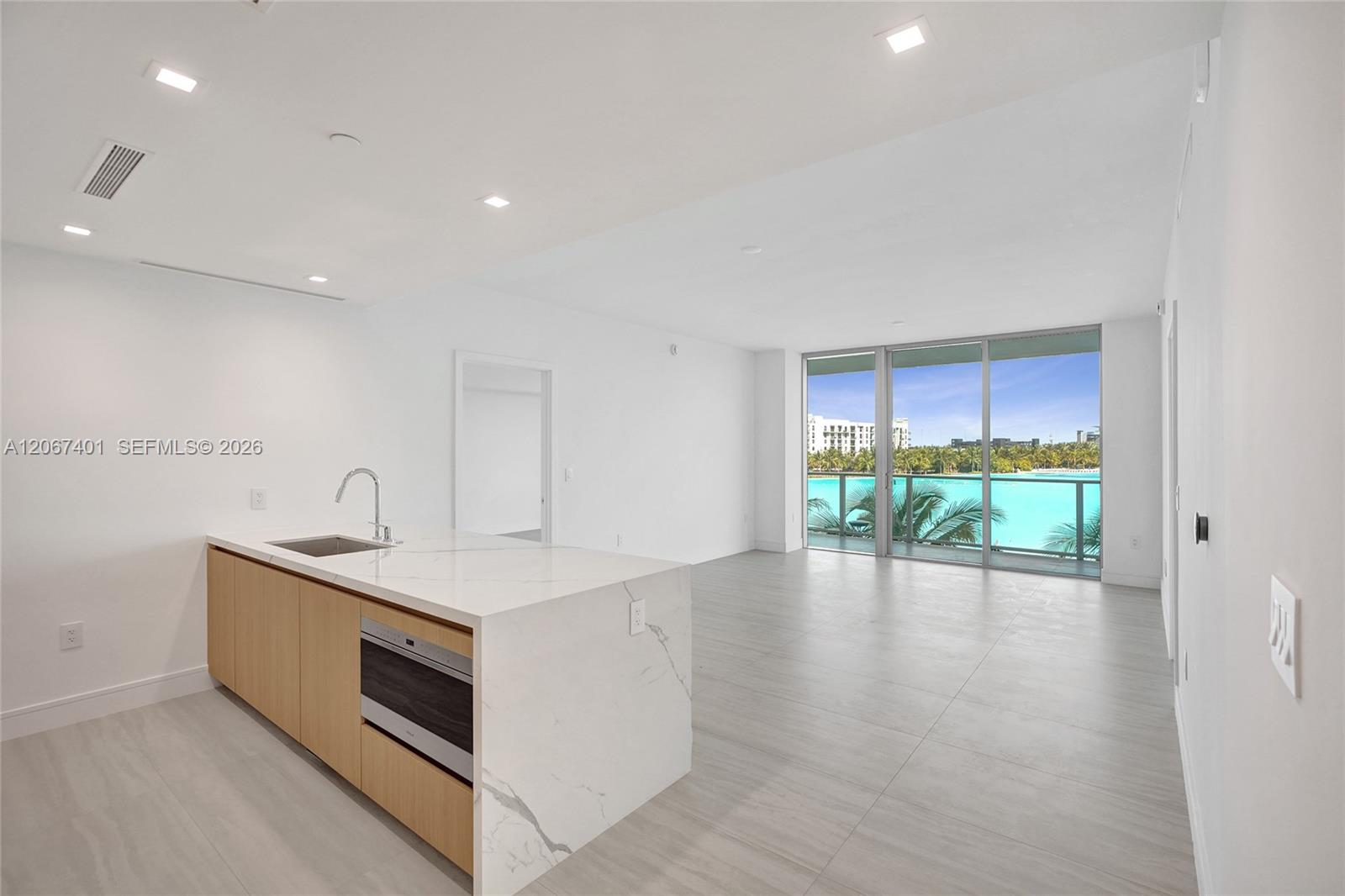 2411 Laguna Circle