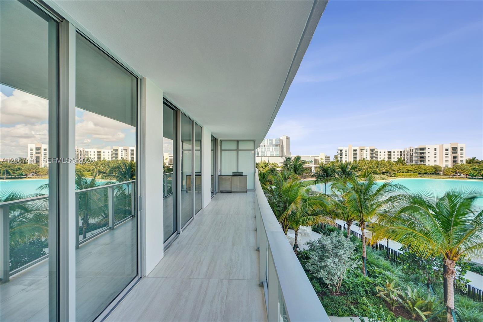 2411 Laguna Circle