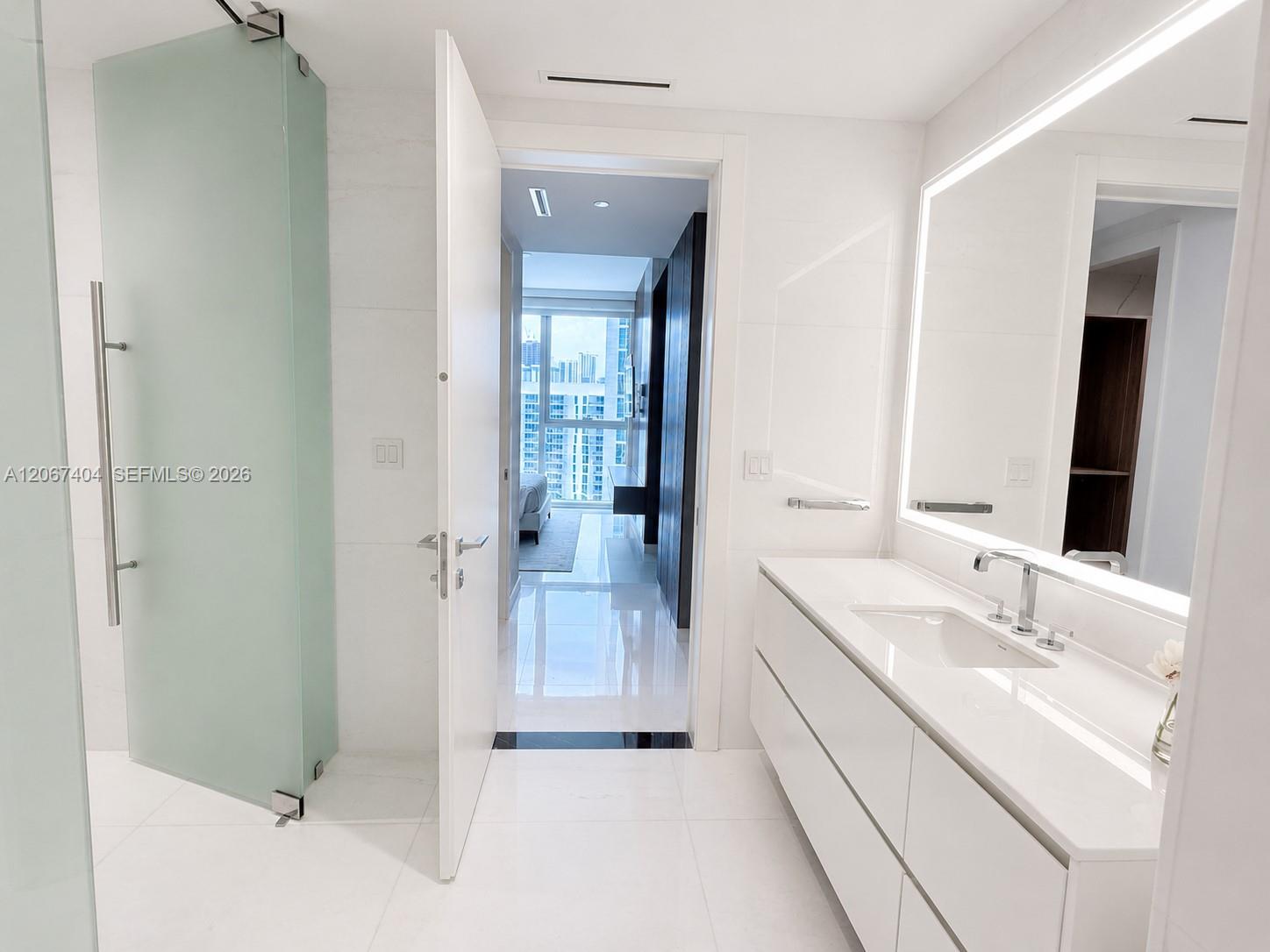 300 Biscayne Boulevard Way