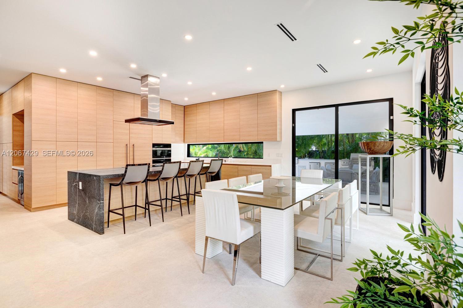 1015 NE 114th Street