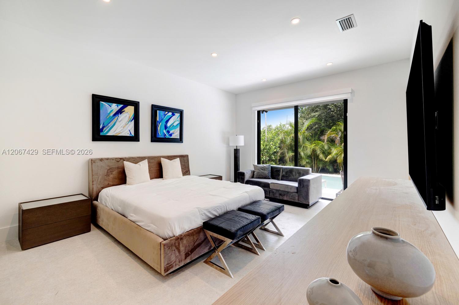1015 NE 114th Street