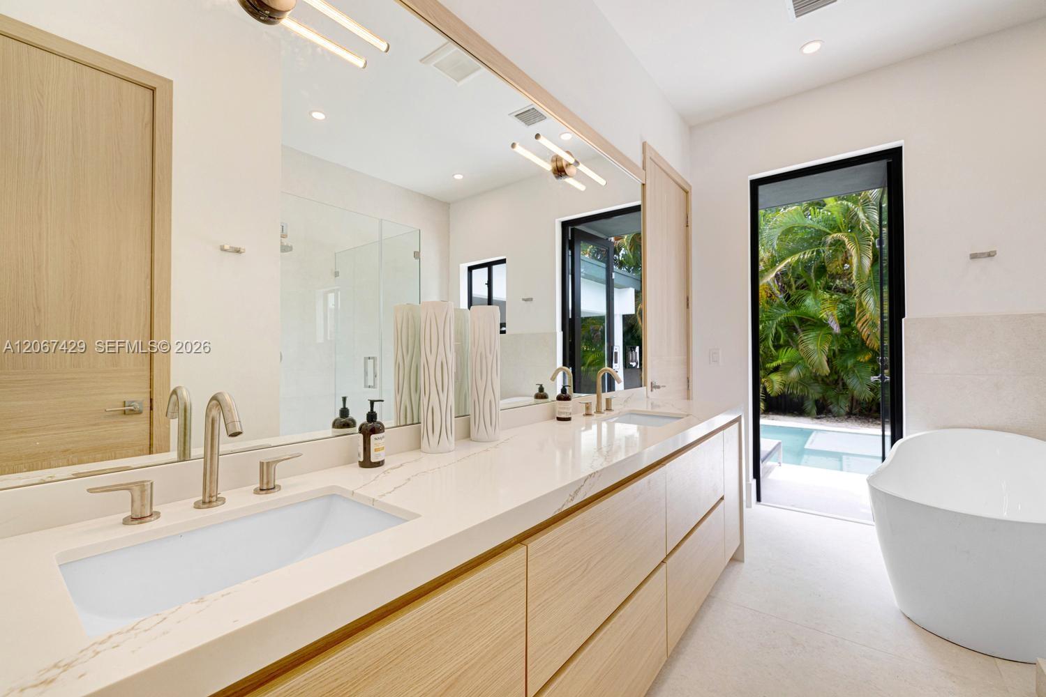 1015 NE 114th Street