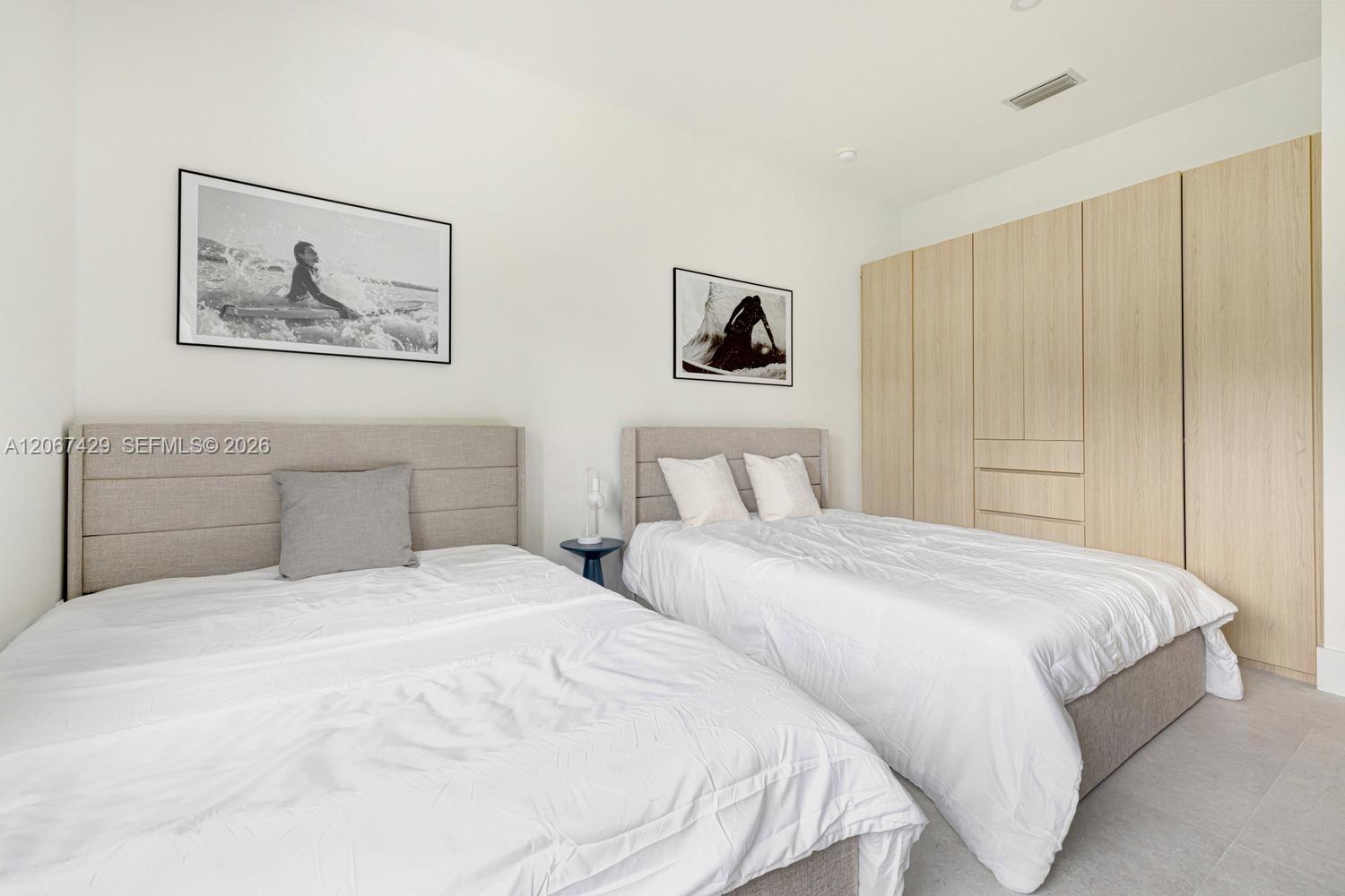 1015 NE 114th Street