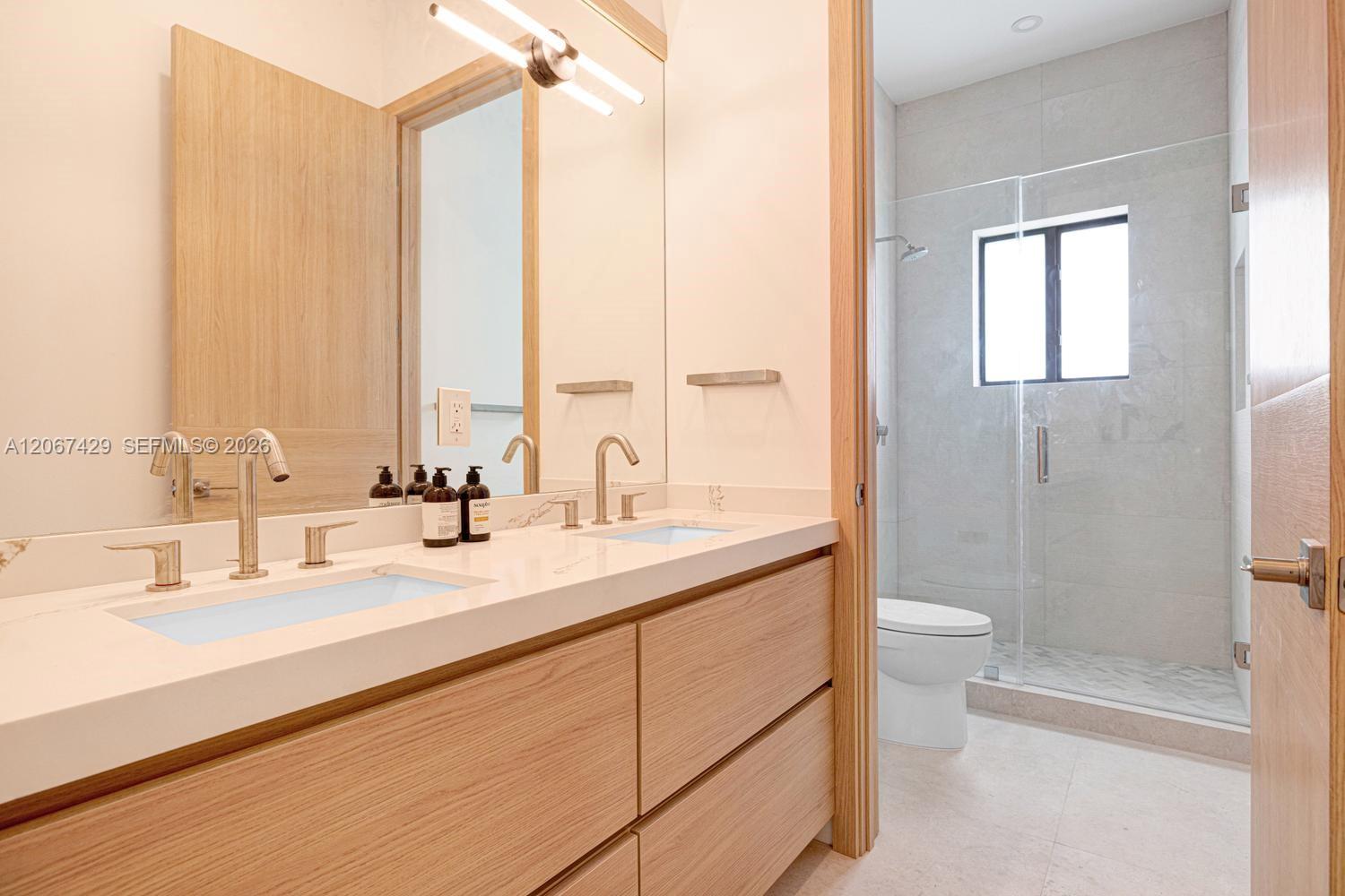1015 NE 114th Street