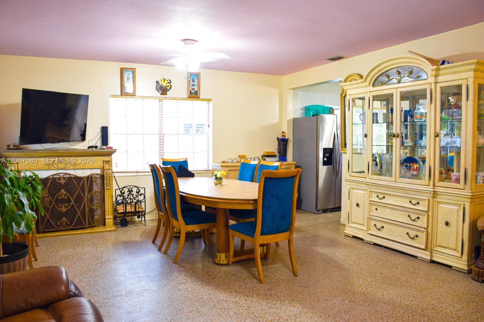371 W 47th Street