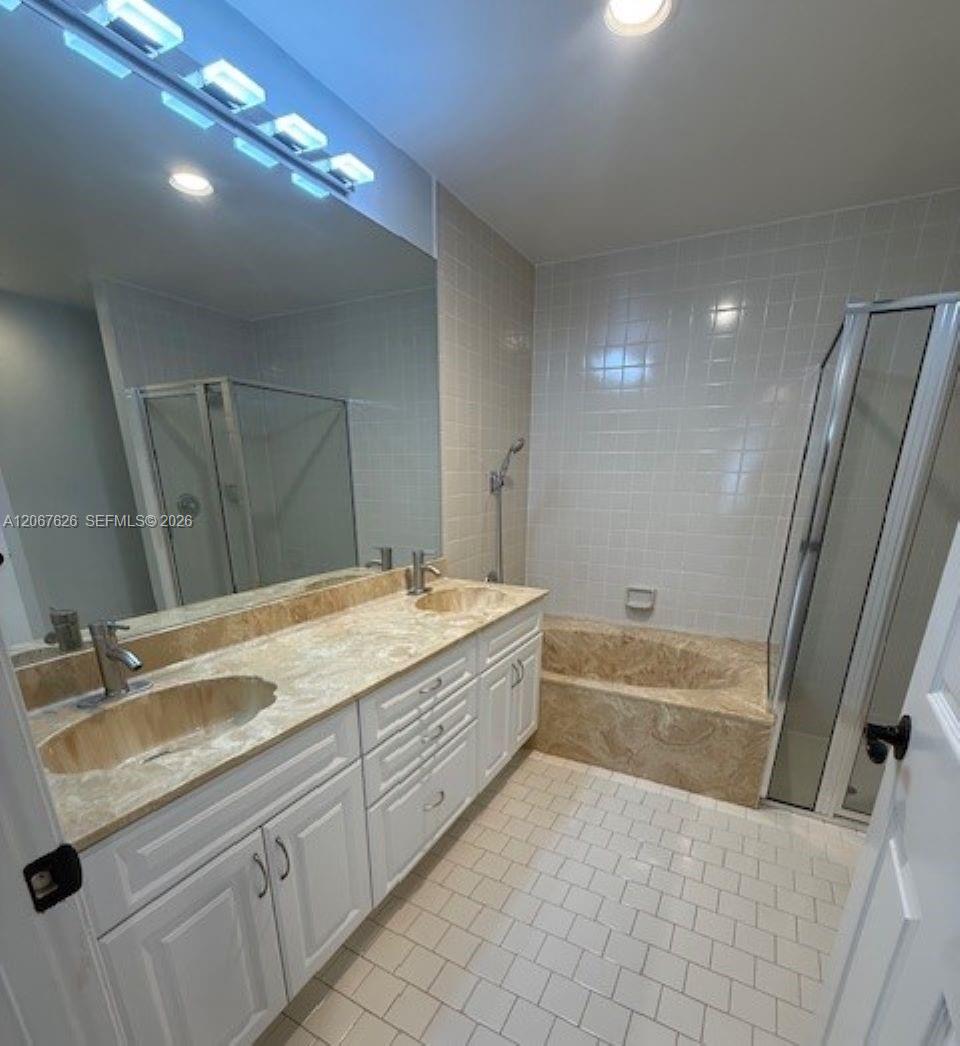 7860 Lexington Club Boulevard