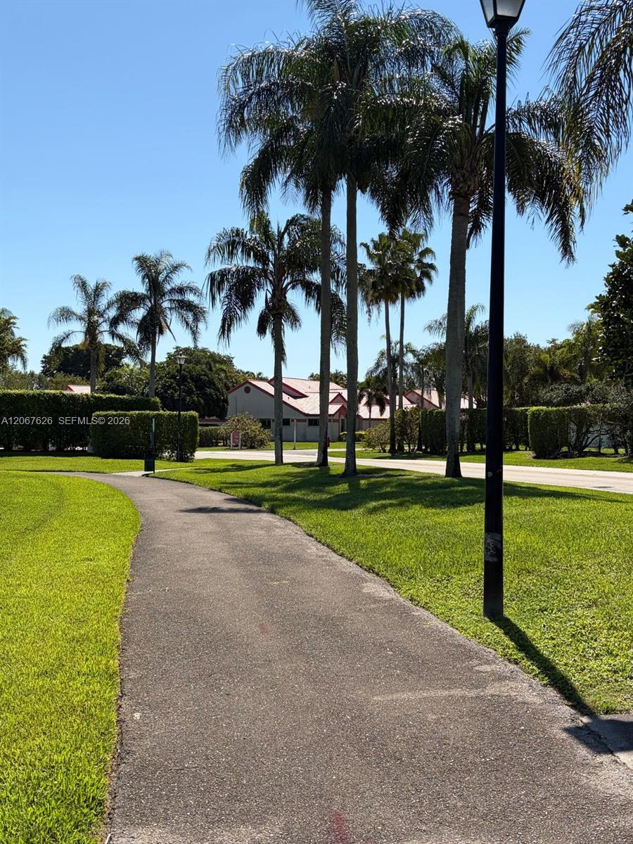 7860 Lexington Club Boulevard