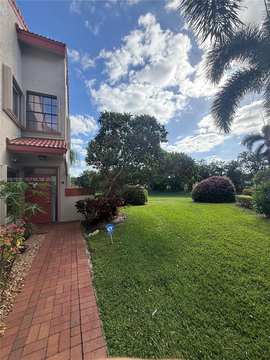 7860 Lexington Club Boulevard