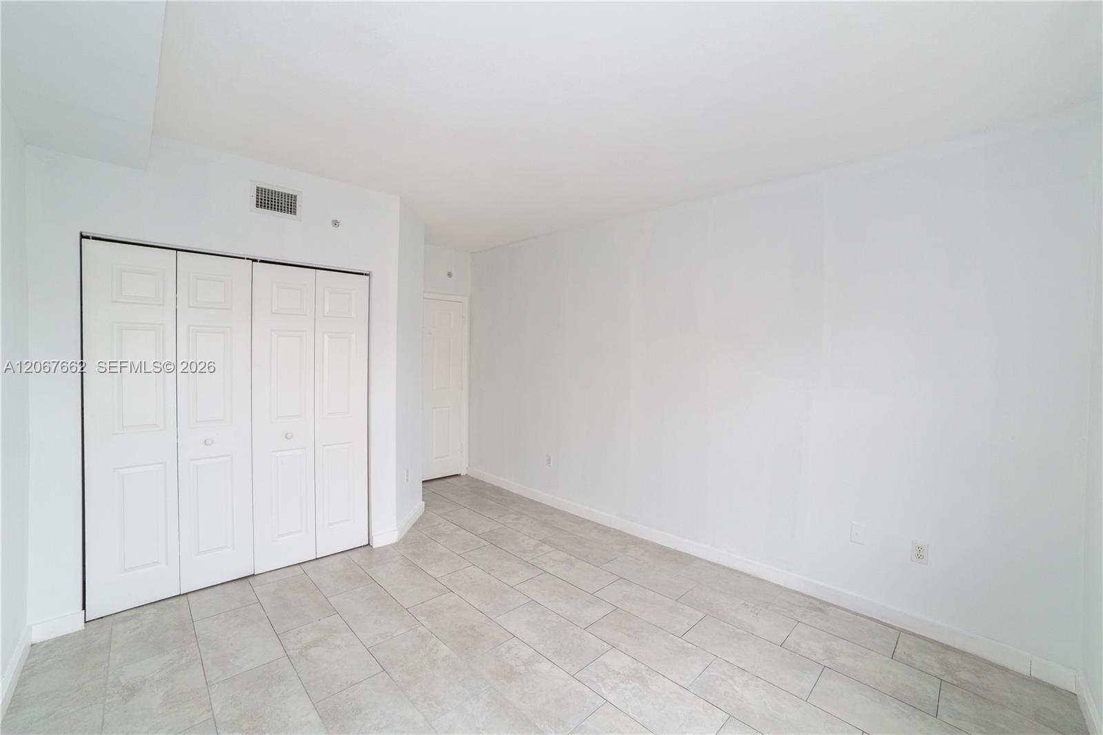 17125 N Bay Road