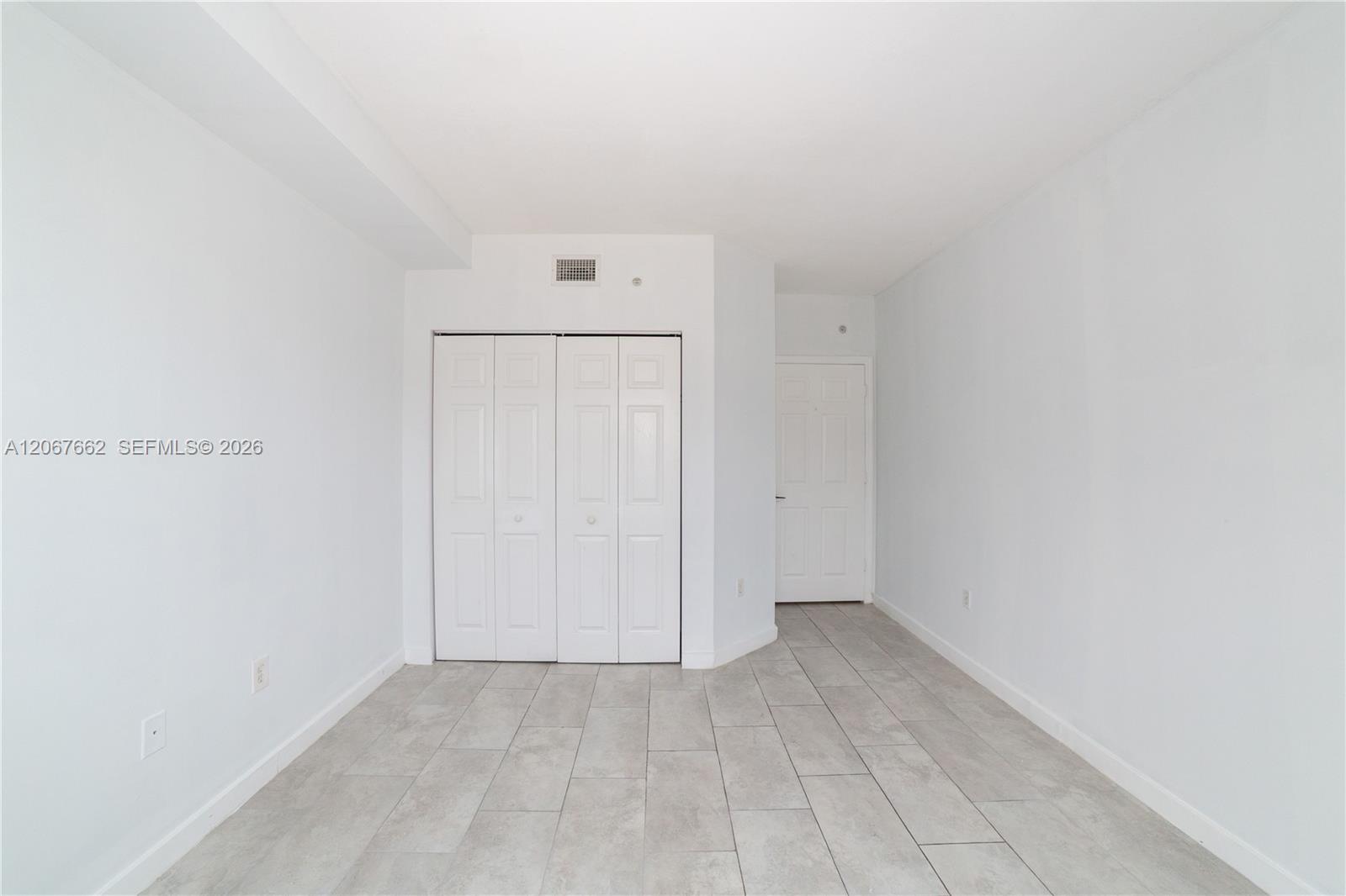 17125 N Bay Road