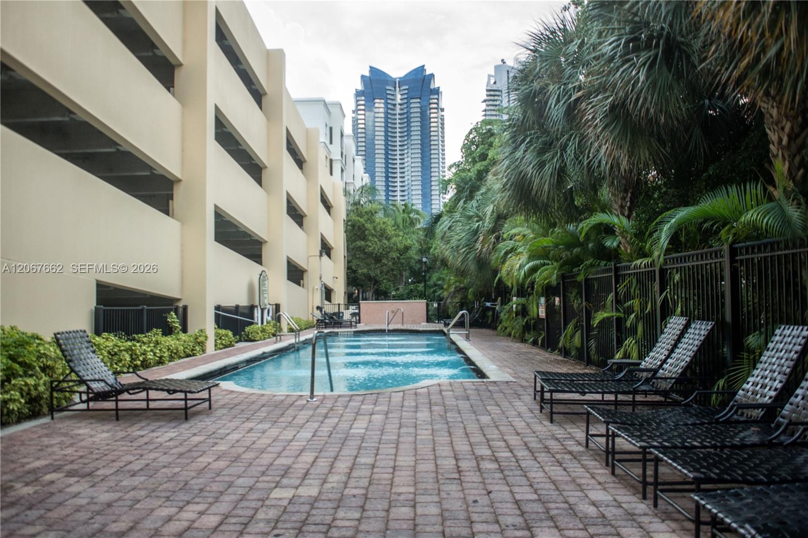 17125 N Bay Road