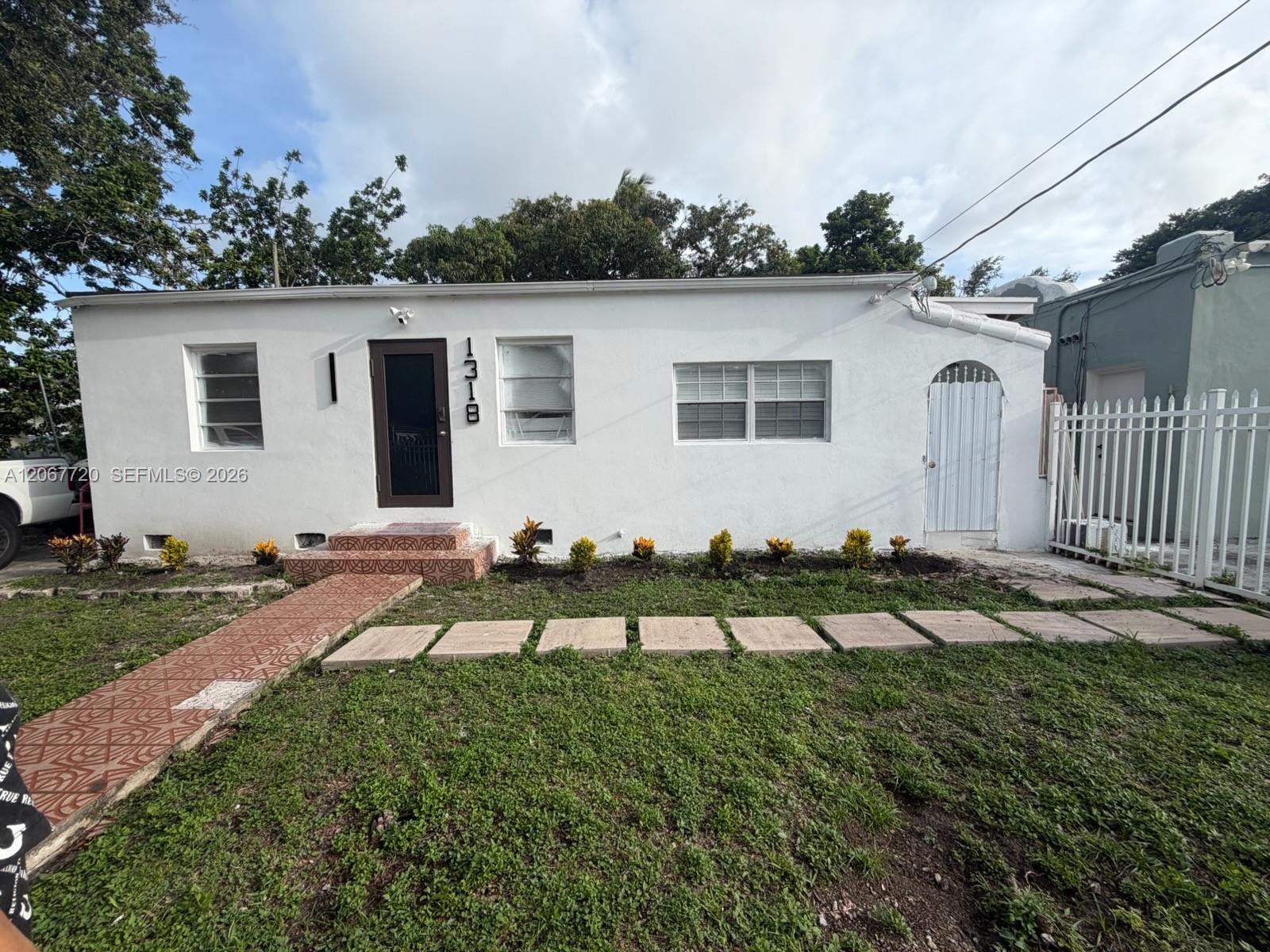 1318 NW 34th Street